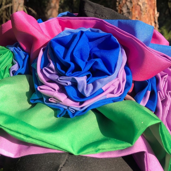 Colorful Ombré Double Layer Ruffle Circus Clown Ruff Tie Closure Large Flowers - Picture 10 of 11